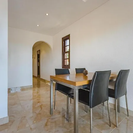 Albatros Complex With Heated Pool San Miguel de Abona